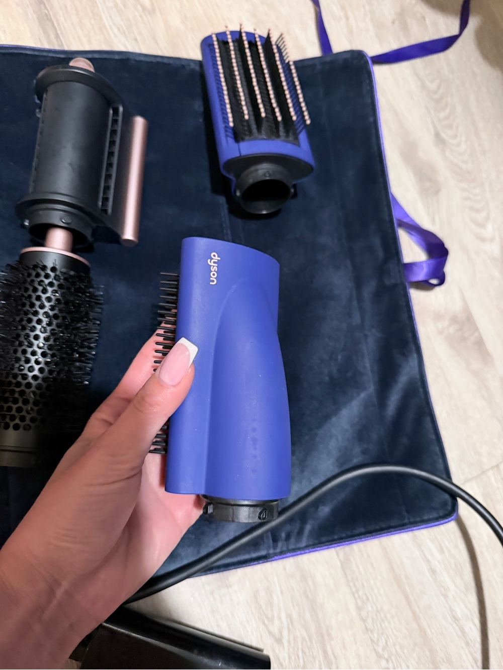 Dyson Purple and Rose Gold Multi-Styling Hair Tool Set - Picture 6 of 9